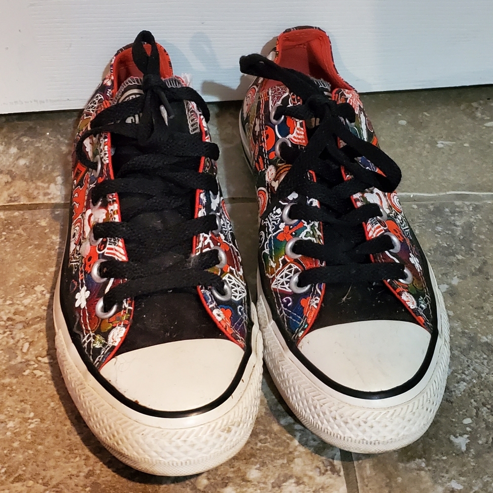 Sneakers